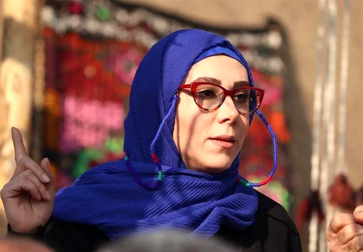 عاطفه باقری زن رحمت در سریال پایتخت با تیپ و چهره جدید