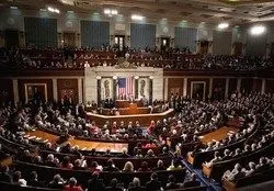 ممنوعیت ترامپ از جنگ با ایران، خاک ریز کنگره آمریکا است