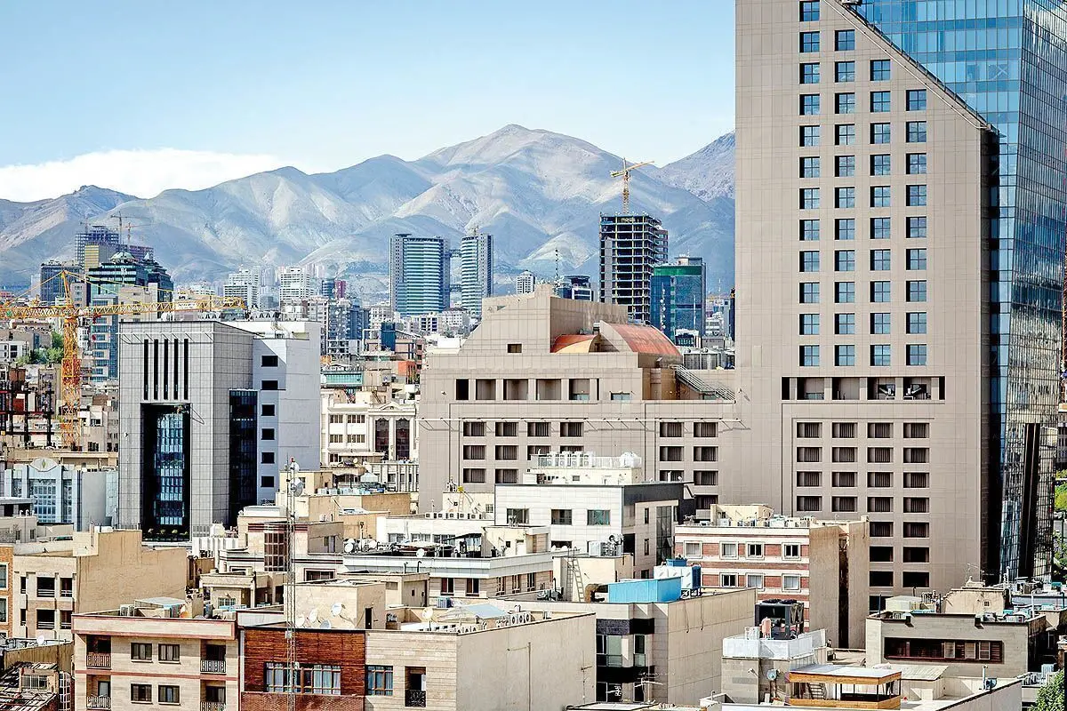 پیشبینی انبوهساز از بازار مسکن: الان راحتتر میتوان خانه خرید یا سال ۱۴۰۴؟