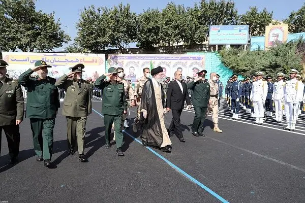 مراسم مشترک دانش‌آموختگی دانشگاه‌های نیروهای مسلح با حضور رهبر انقلاب برگزار شد/گزارش تصویری