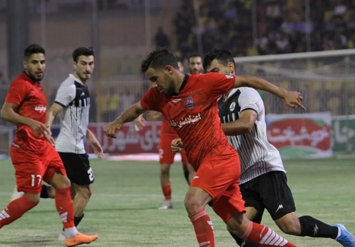 حمایت یک بازیکن از محمود فکری و صحبتهایش درباره قهرمان اعلام کردن پرسپولیس