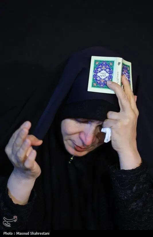 شب قدر در کهف الشهدا/ گزارش تصویری
