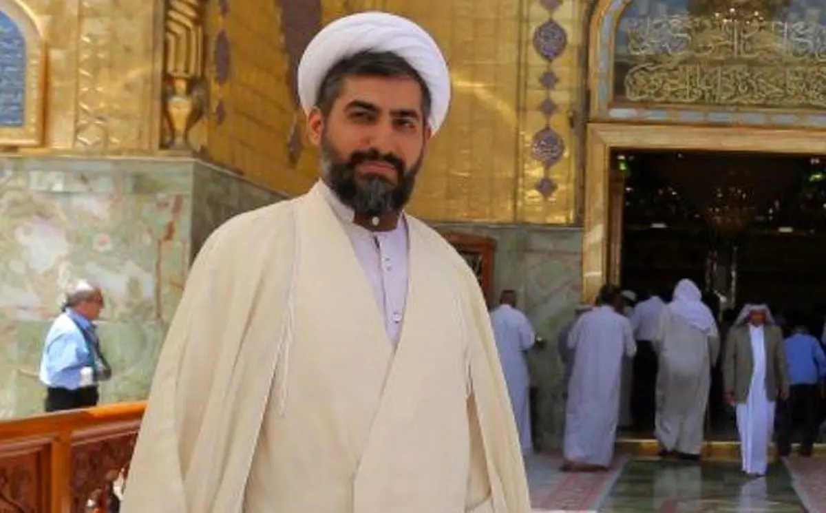 یک نگاهِ حرام می تواند سالها عبادتت را بسوزاند