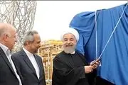 عکس یادگاری روحانی با دستآوردهای دولت قبل
