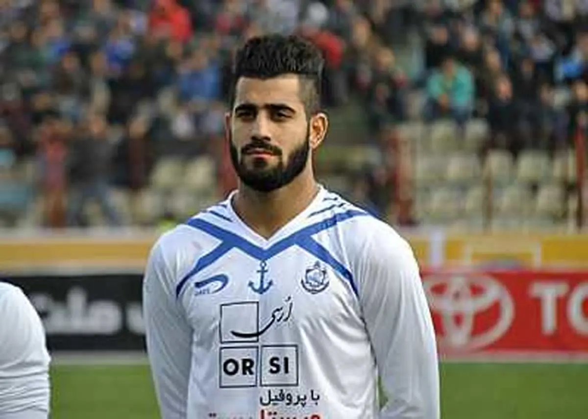 مدافع پرسپولیس با استقلال دوساله بست