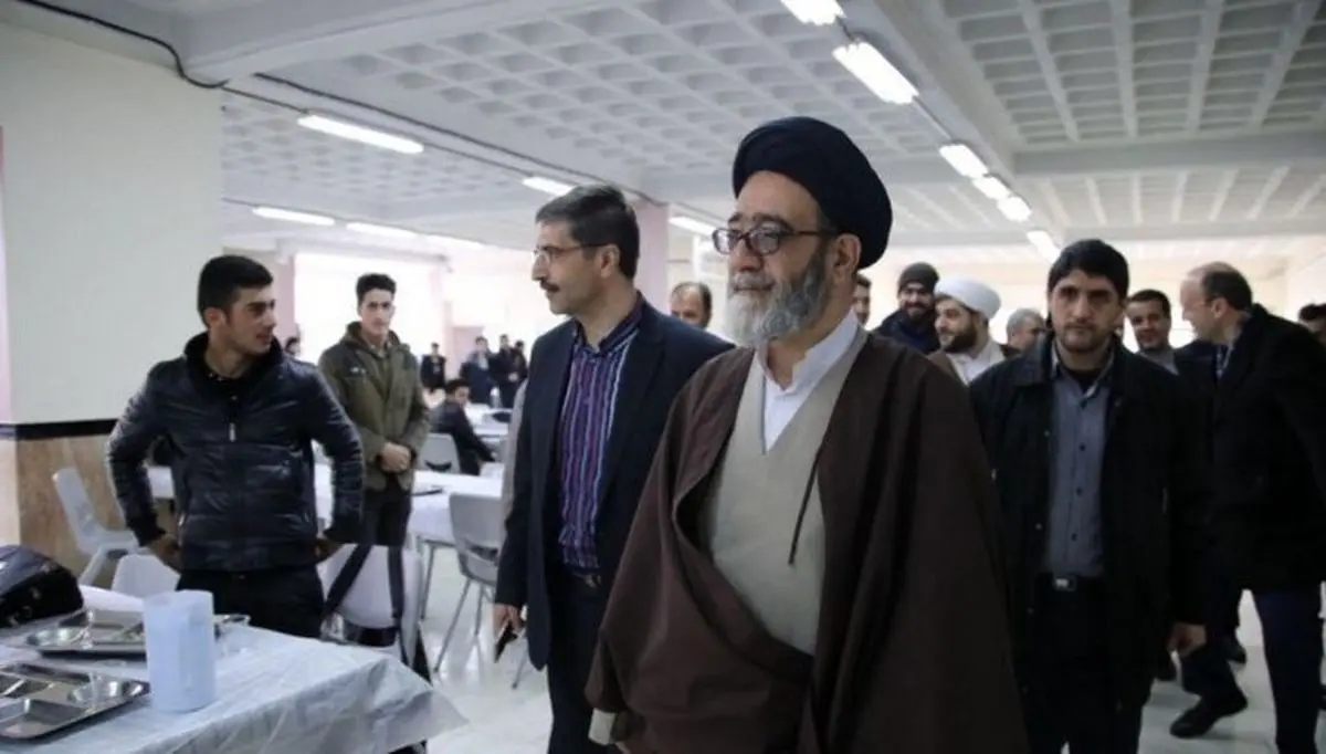  هم سفره شدن آل‌هاشم با دانشجویان در سلف +عکس 