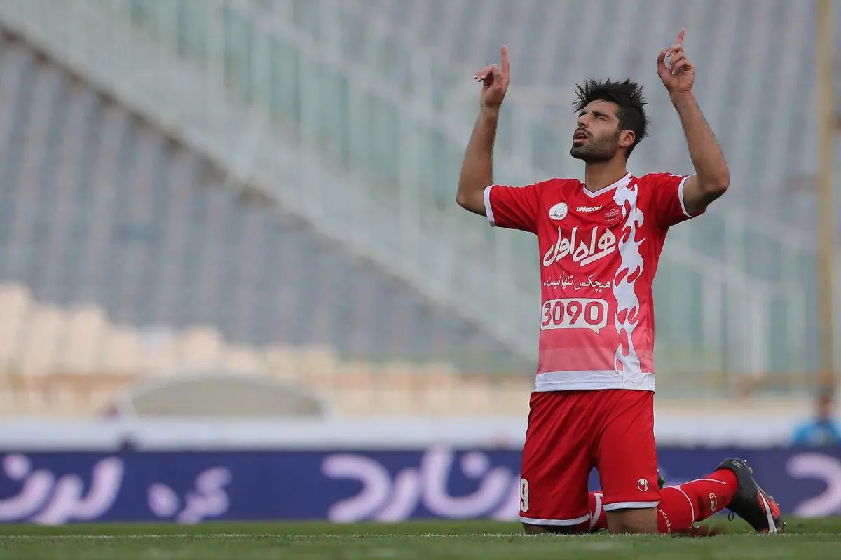 مهدی طارمی: افتخار می کنم که پرسپولیسی هستم