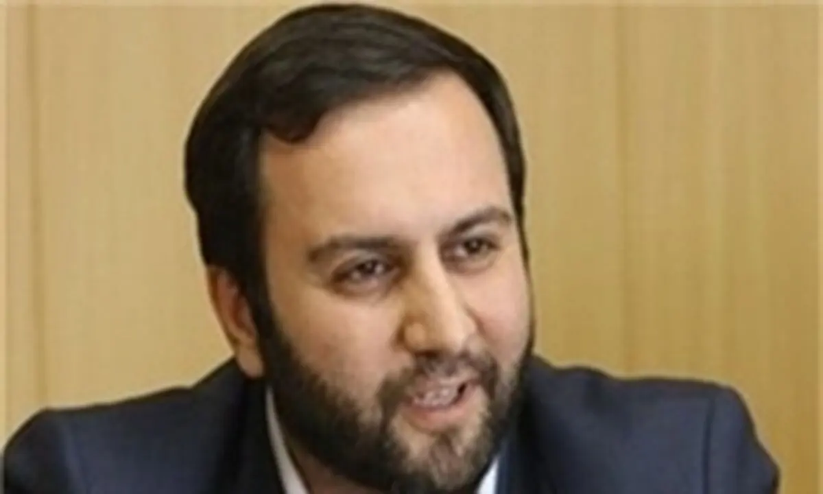 کسانی که جان شهدا و خون مردم را ابزار سیاسی می‌کنند، باید عذرخواهی کنند