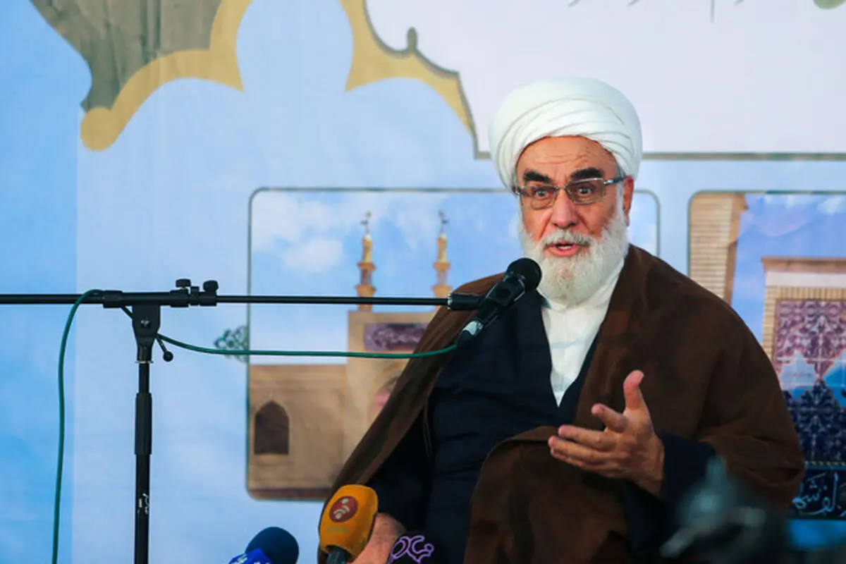 رهبر معظم انقلاب در کمال سلامت هستند