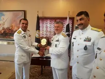 بازدید امیر خانزادی از مراکز آموزشی و تحقیقاتی نیروی دریایی پاکستان