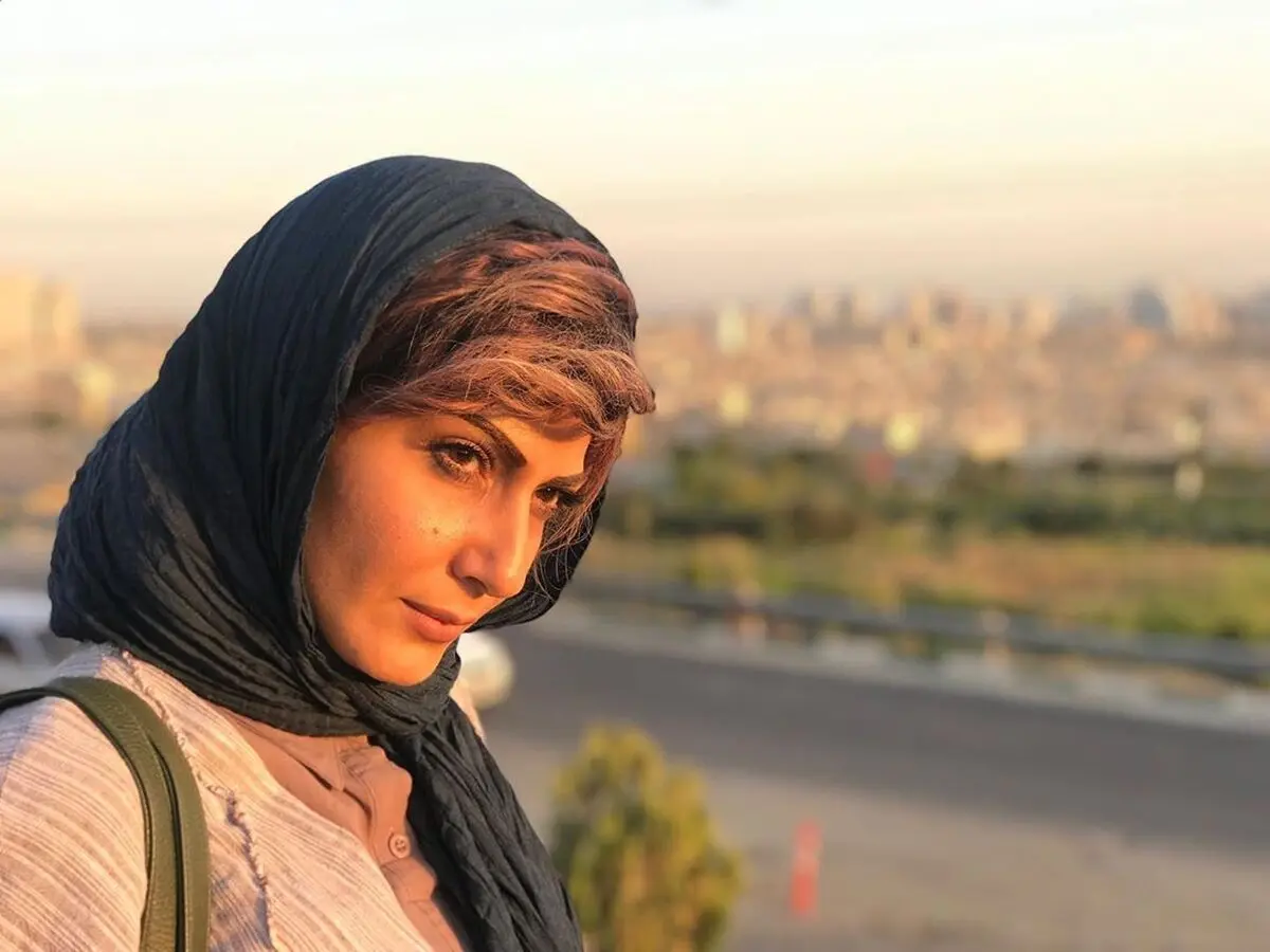شیطنت سمیرا حسن پور با لباس اتاق عمل / عکس
