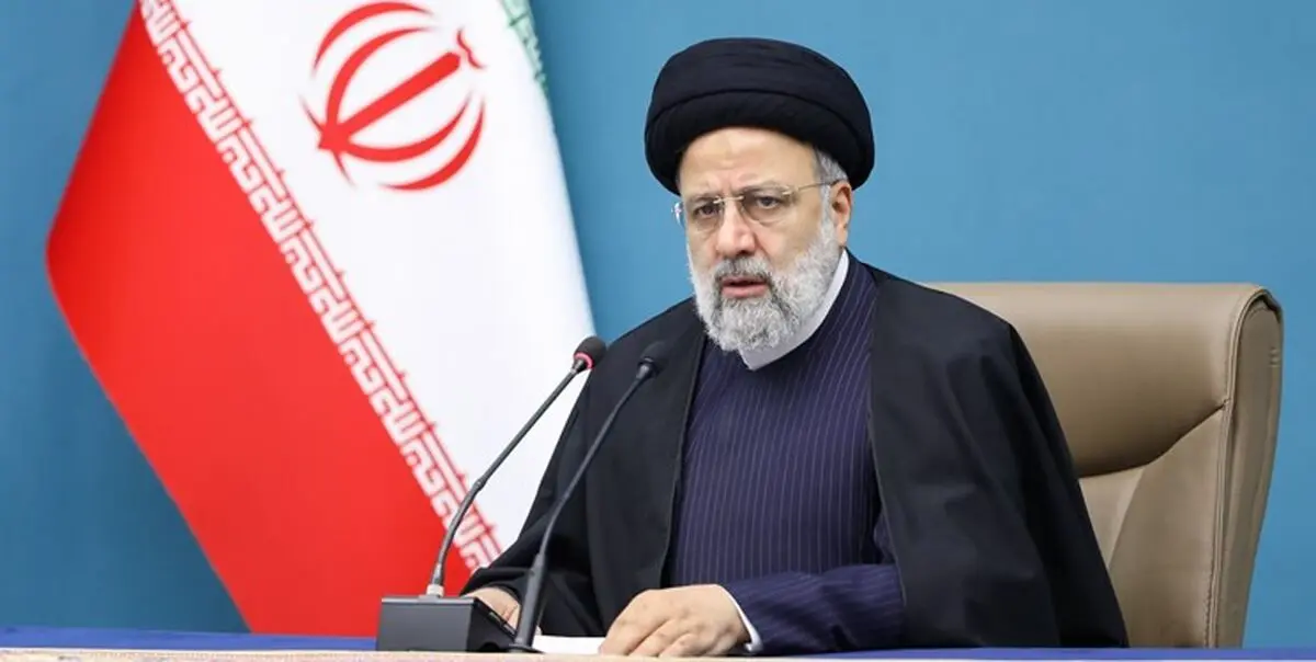  رئیسی پس از انداختن رای خود چه گفت؟
