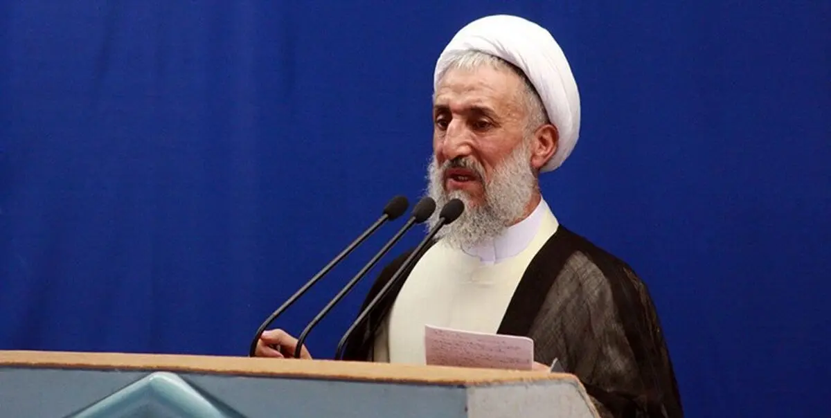انسان متقی هیچ وقت پشتش خالی نیست
