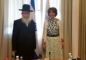 جنجال دست ندادن وزیر اسرائیلی با وزیر زن فرانسوی 