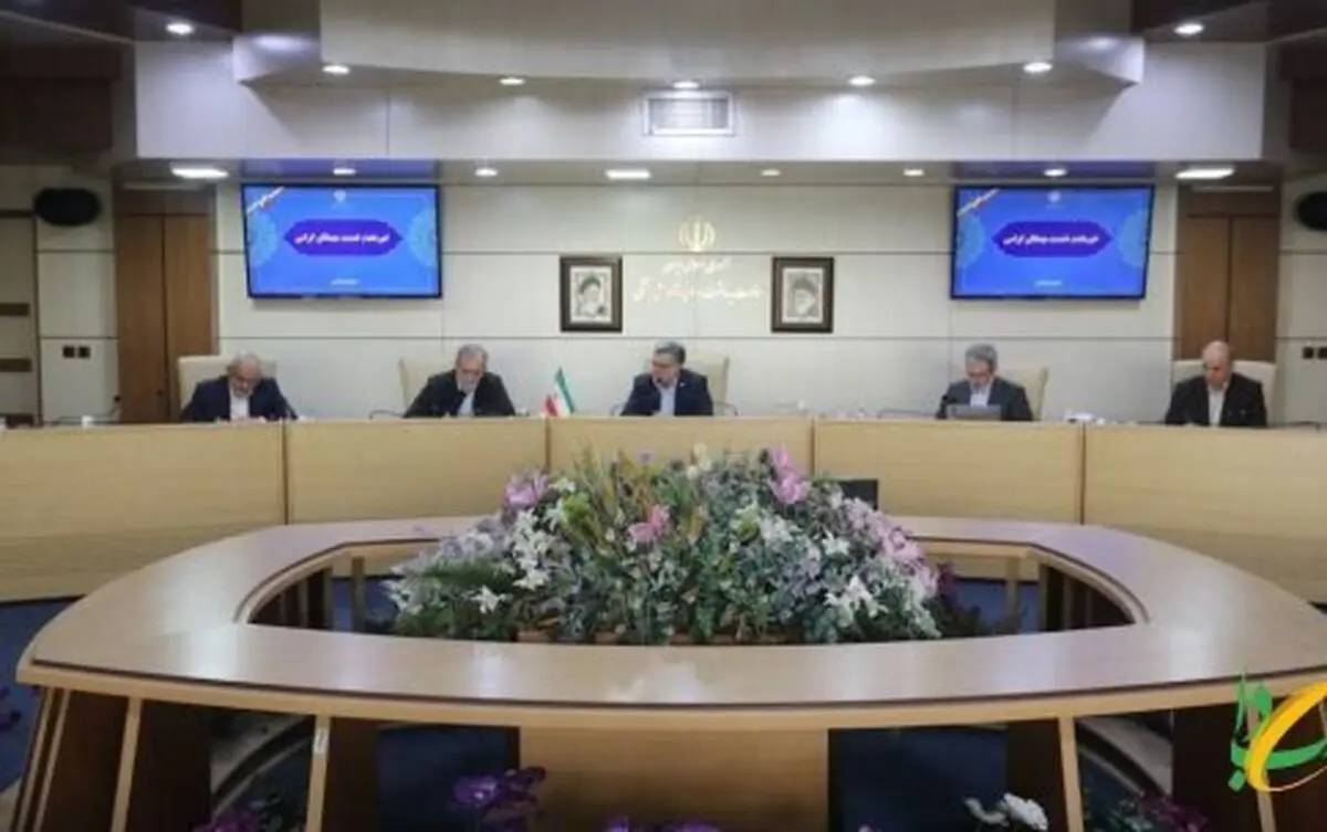 
مسعود پزشکیان سرزده به ستاد وزارت بهداشت رفت
