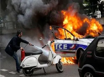 جوانان خشمگین در فرانسه ده ها خودرو را به آتش کشیدند