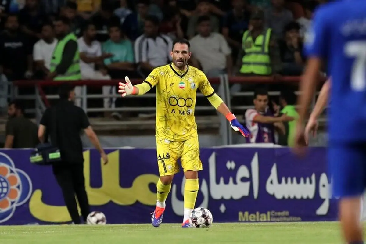 استقلال در دربی تهران، با کدام دروازه‌بان به میدان می‌رود؟