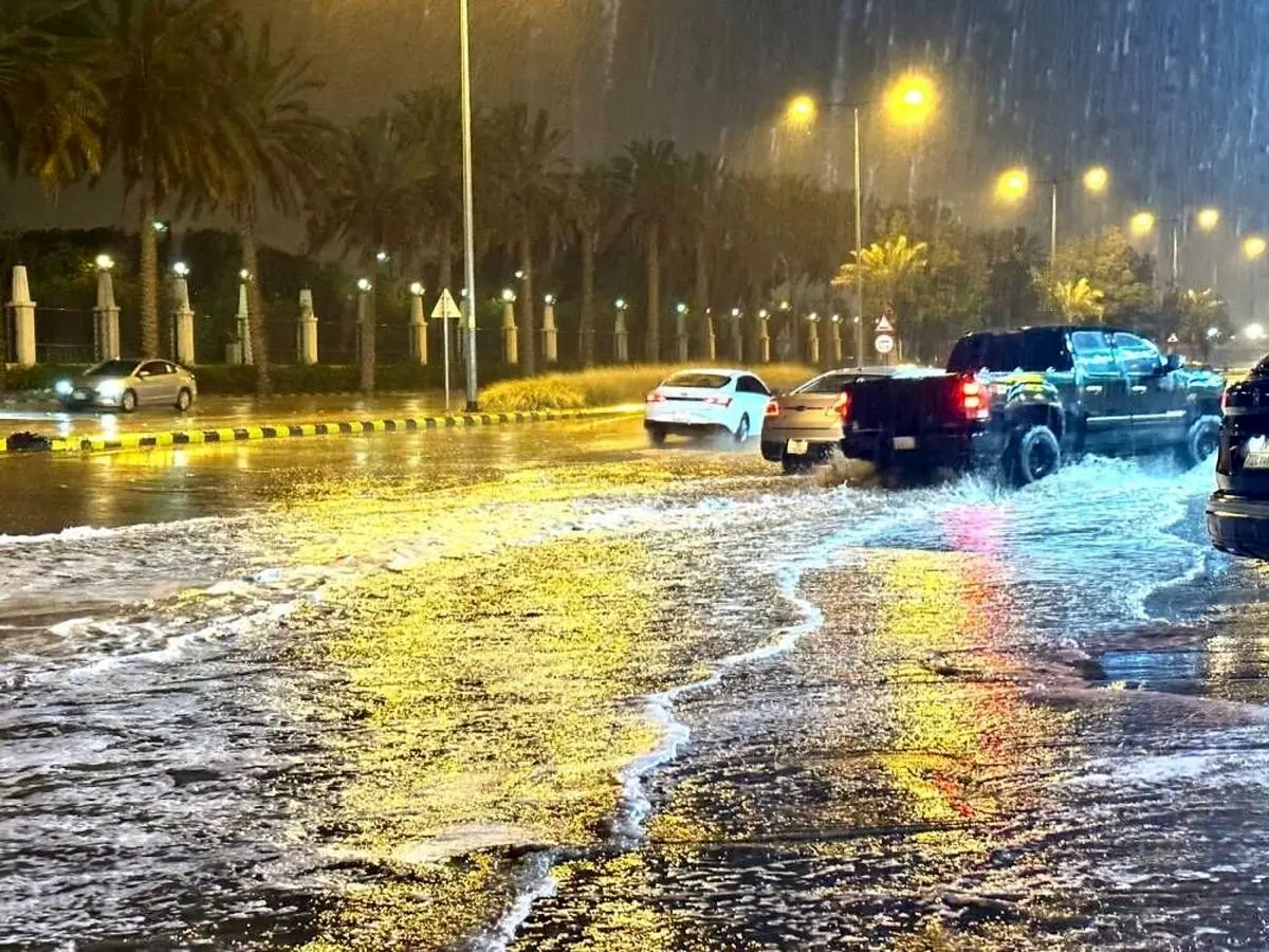 سیل، مدارس و دانشگاه های عربستان را تعطیل کرد