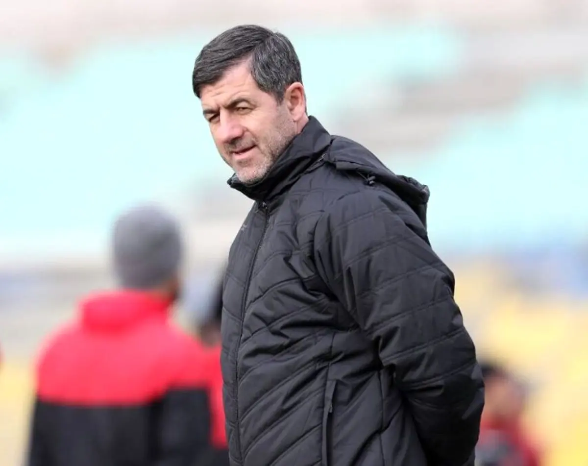 مدرک تراکتوری‌ها برای تشویق کریم باقری