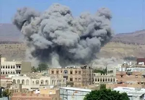 حملات گسترده ائتلاف متجاوز به سمت یمن
