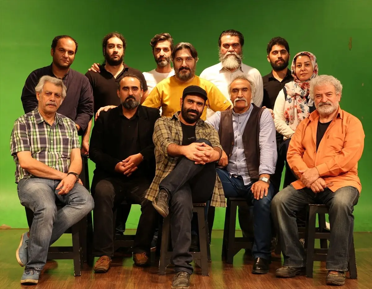 تیپ متفاوت 3 بازیگر قدیمی روی پوستر یک نمایش/ عکس