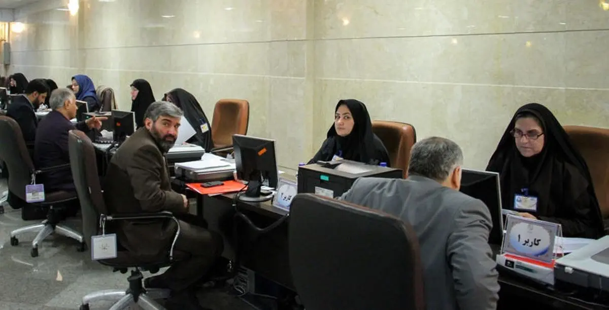 حضور یک زوج در ستاد انتخابات حاشیه ساز شد