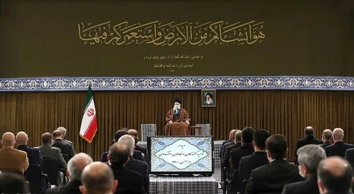 جهاد کارآفرینان وکارگران در سنگر تولید موجب اعتراف آمریکا به شکست جنگ اقتصادی شد