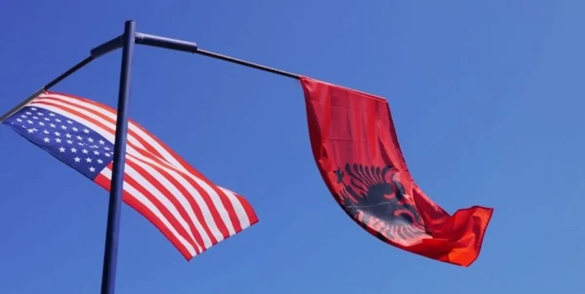 دولت آلبانی گوش به فرمان واشنگتن