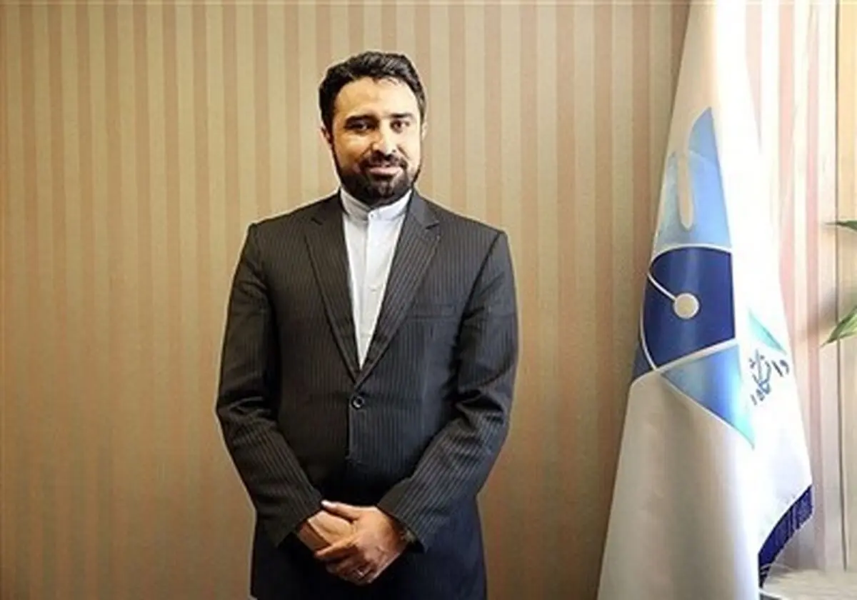 بررسی رشته‌های دانشگاه آزاد نیمه تمام ماند/ وزارت علوم مصوبه کمیسیون آموزش را نمی‌پذیرد