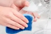 حساسیت دست‌ها به مواد شوینده‌