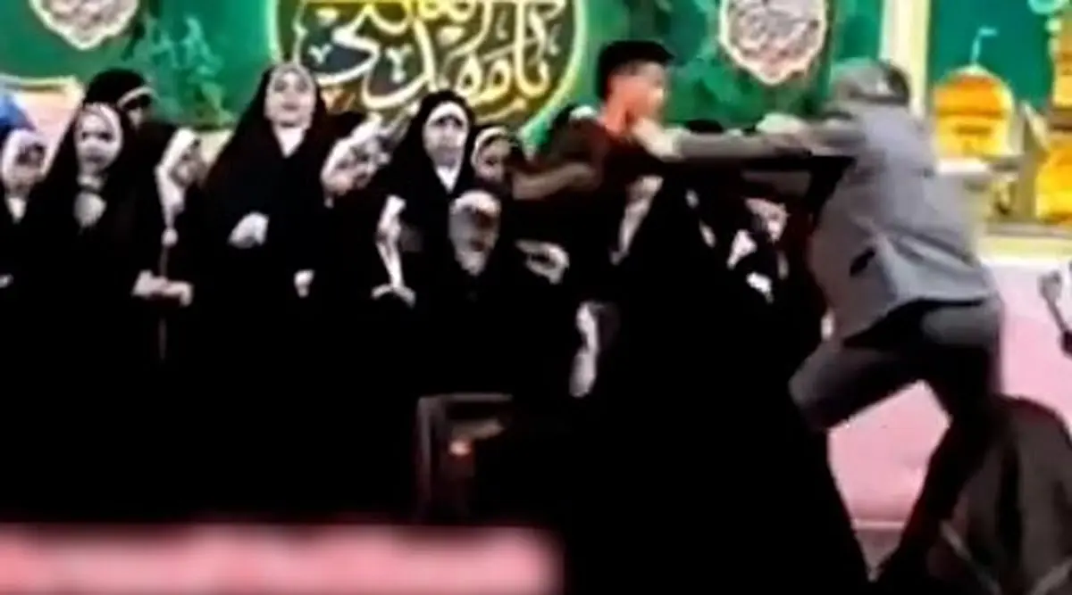 لحظه وحشتناک حمله با یک جون به جشن میلاد امام رضا(ع)+فیلم