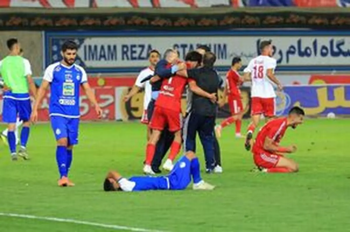 
مقصر باخت استقلال در فینال
