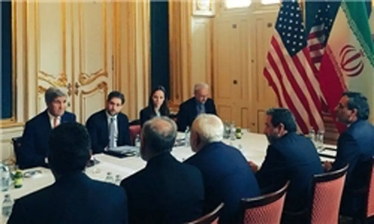 گفت و گوی ظریف و کری آغاز شد/عکس