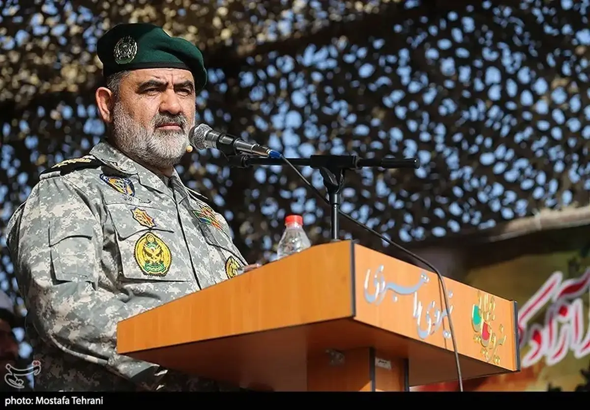 فرمانده نیروی دریایی ارتش درباره ناو آبراهام لینکلن هشدار داد