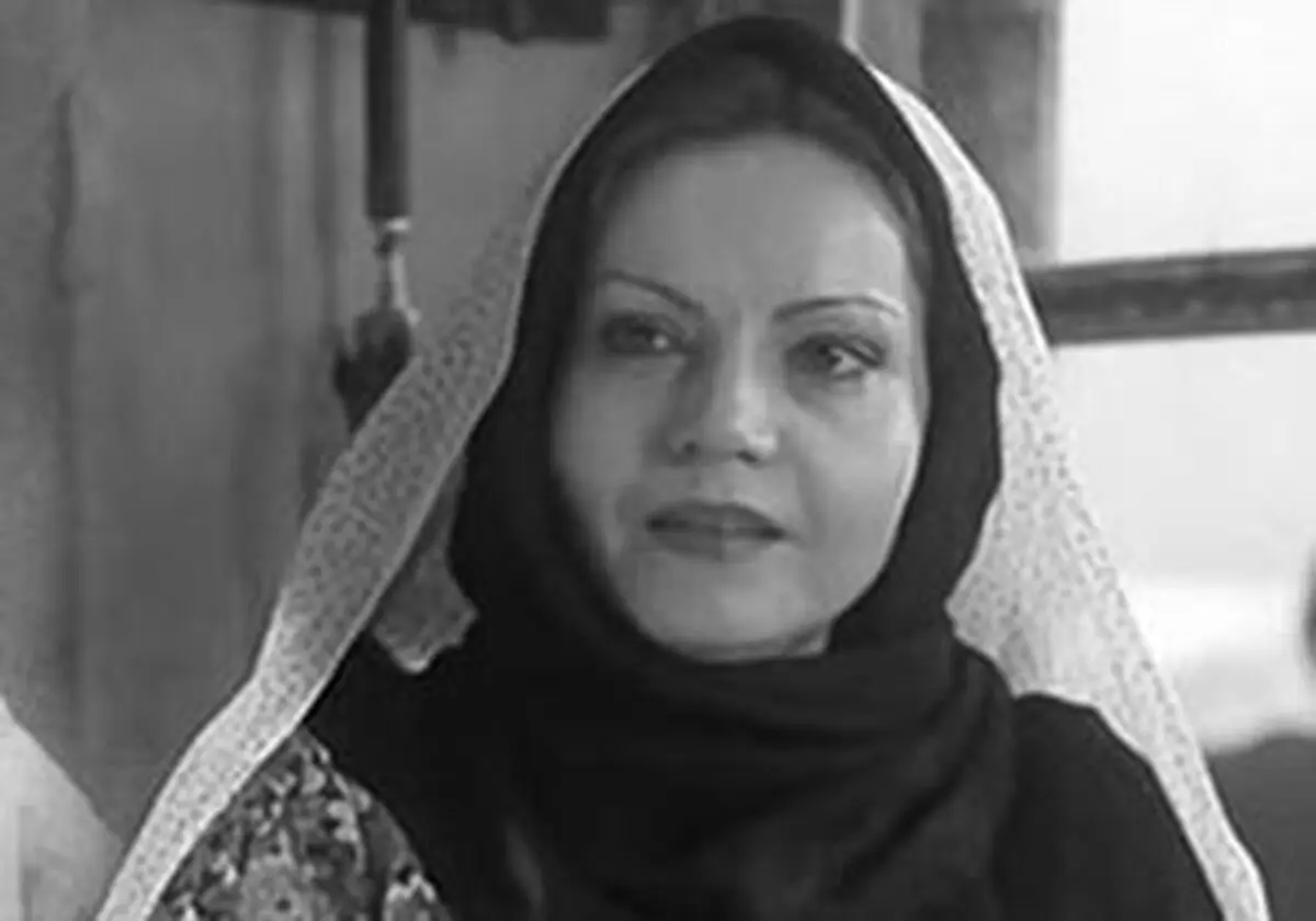 ثریا حکمت به آی سی یو منتقل شد