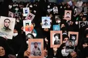 دیدار خانواده‌های شهدا با رهبر انقلاب/گزارش تصویری