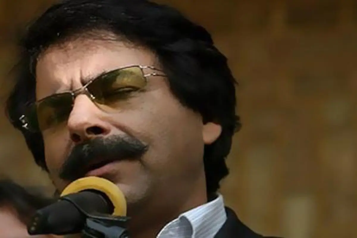 خواننده معروف کشور مورد ضرب و شتم قرار گرفت