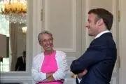 واکنش ماکرون به استعفای نخست‌وزیر فرانسه