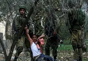 بازداشت ۲۵ فلسطینی در حمله شبانه نظامیان صهیونیست به کرانه باختری