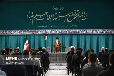 دیدار جمعی از نخبگان و استعدادهای برتر علمی با رهبر معظم انقلاب
