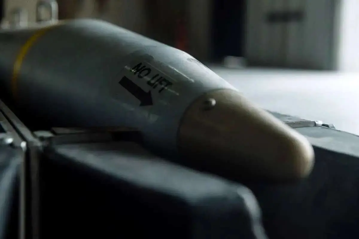 ادعای جدید: ایران به بمب فوق محرمانه آمریکا دست یافت