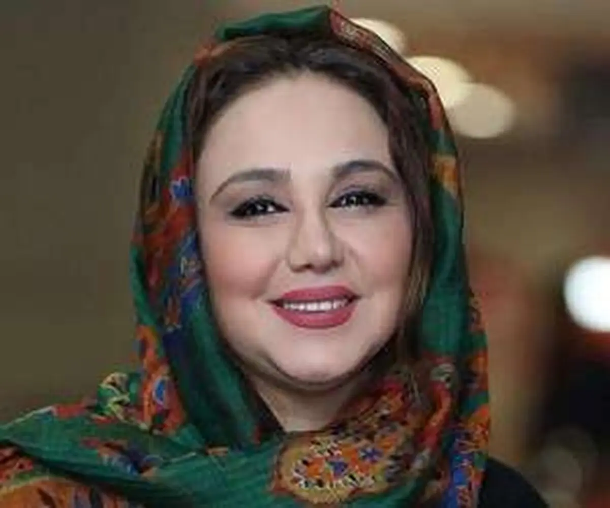 حجاب متفاوت «بهنوش بختیاری» در حرم امام رضا(ع)/ عکس