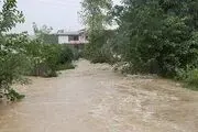 جاری شدن سیل در صومعه سرا/ گزارش تصویری