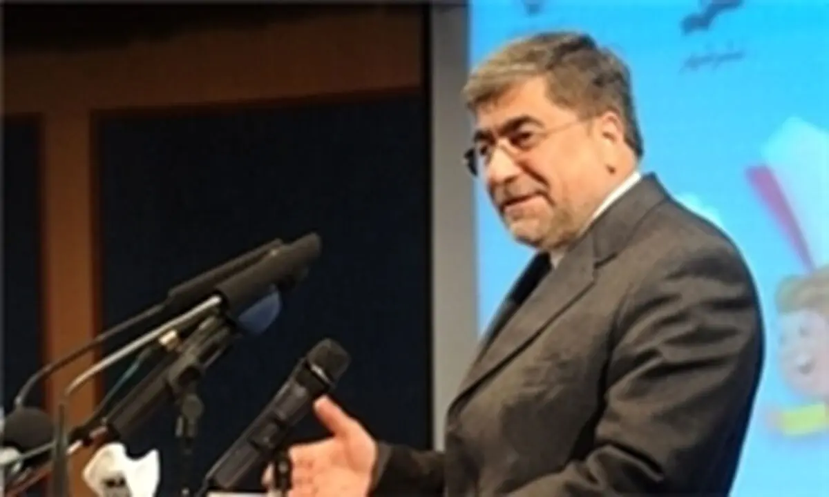 مطهری از پاسخ‌های وزیر ارشاد قانع شد