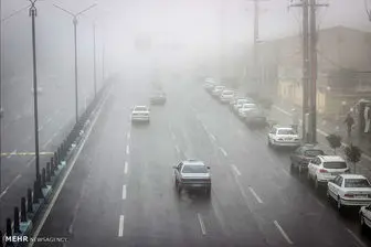 مه گرفتگی درجاده های استان قزوین دید را کاهش داده است