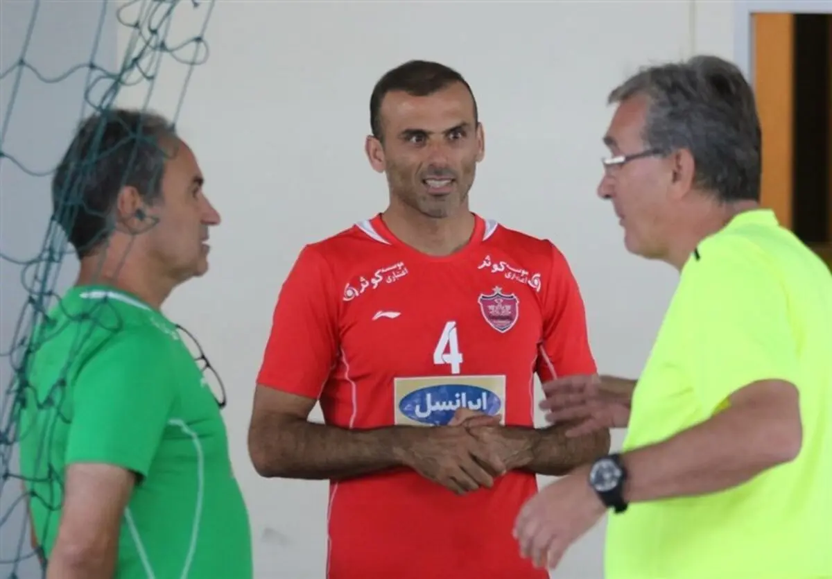 سید جلال حسینی تمرین پرسپولیس را ترک کرد