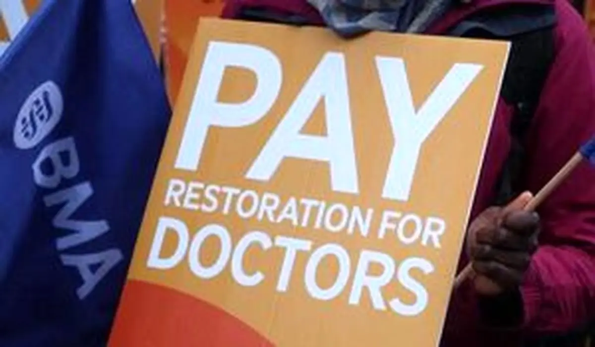 
آغاز اعتصاب ۵ روزه پزشکان در انگلیس
