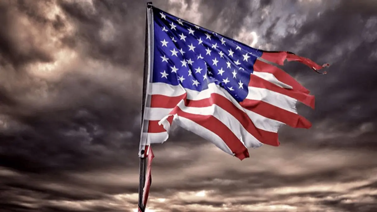 اعتبار جهانی آمریکا رو به افول است