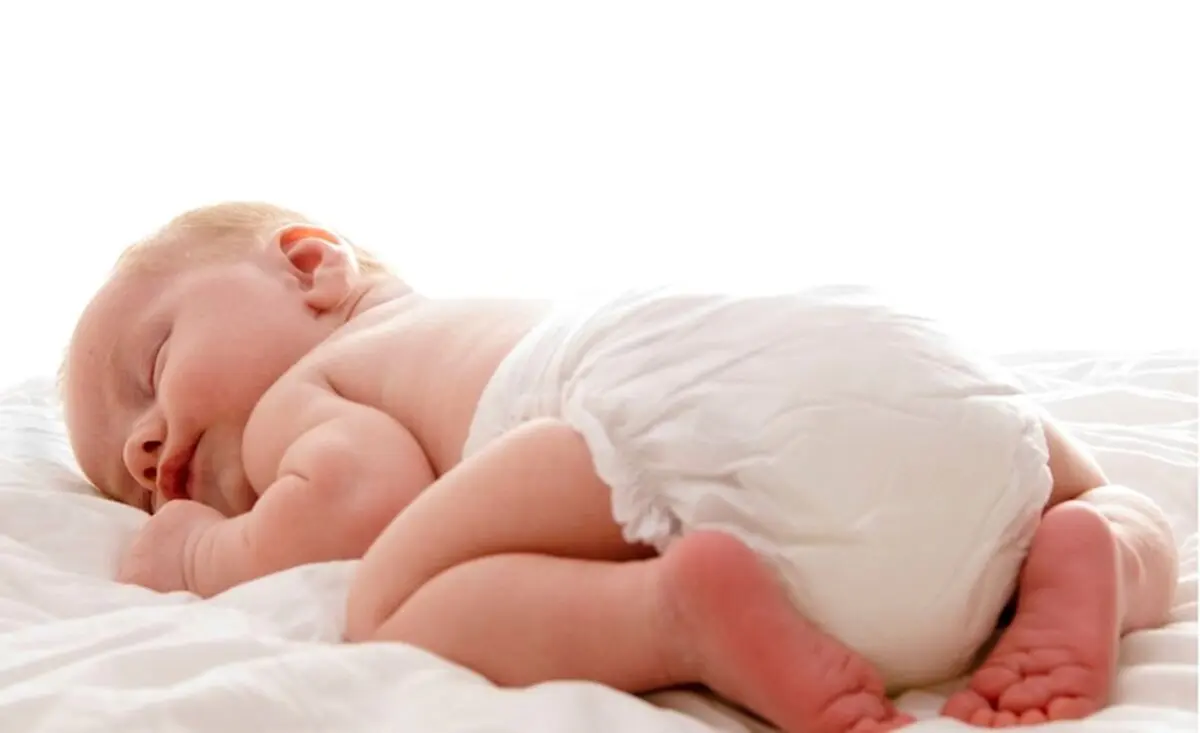 چه زمانی کودک را از پوشک بگیریم؟