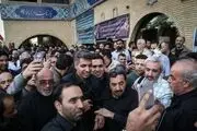 هجوم سلفی‌بگیران به مراسم ختم آقای گزارشگر/تصاویر
